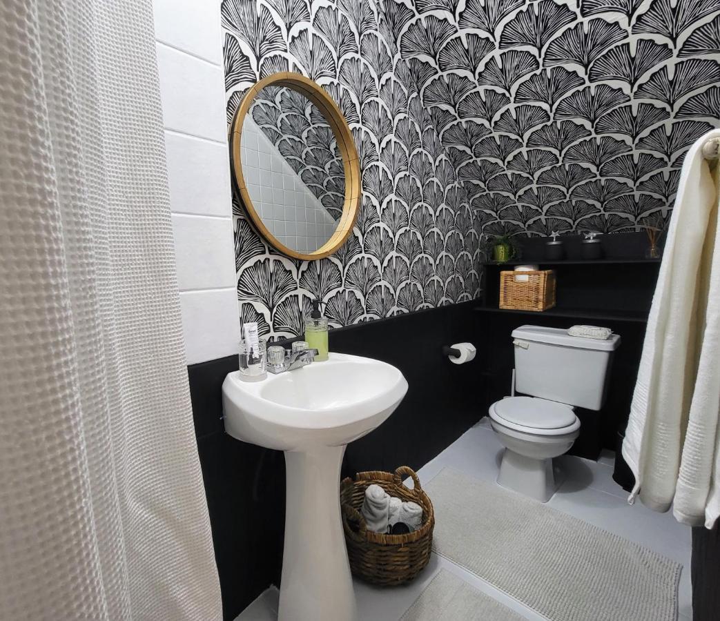 Echo Park Hills Apartment Los Angeles Room photo